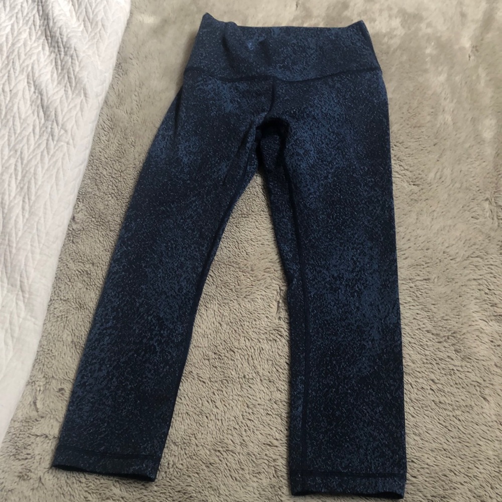 Lululemon - Picture 4 of 5